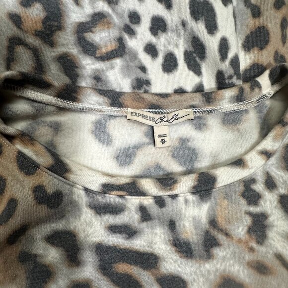 Express One Eleven Leopard Print Slouchy Oversized Cropped Sweatshirt - XS - Picture 6 of 6